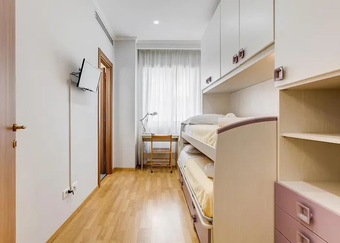 Apartment Vatican Flat- 2Bedrooms,2Ensuite Baths & Balcony