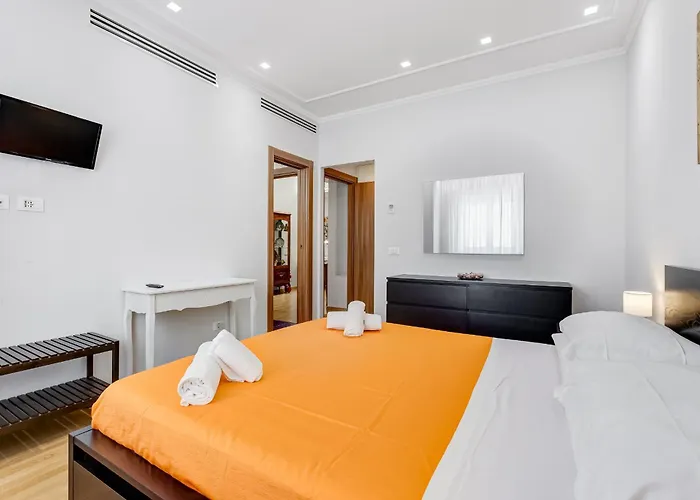 Vatican Flat- 2Bedrooms,2Ensuite Baths & Balcony