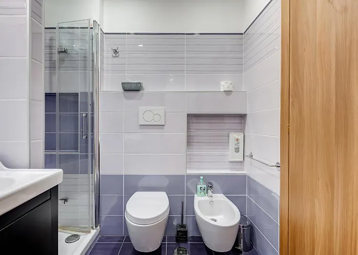 Vatican Flat- 2Bedrooms,2Ensuite Baths & Balcony *