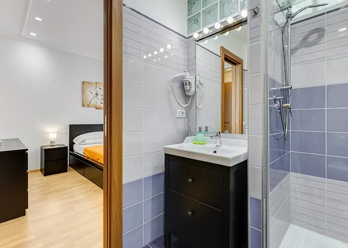 Vatican Flat- 2Bedrooms,2Ensuite Baths & Balcony * Rom