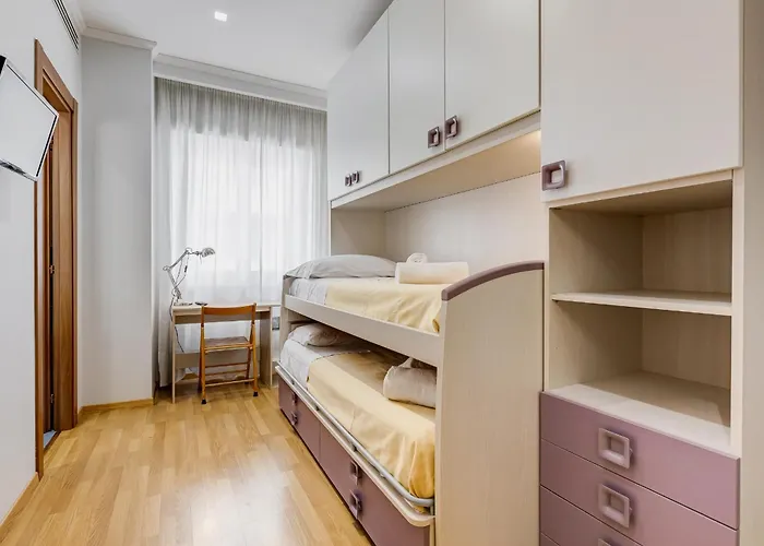 Apartment Vatican Flat- 2Bedrooms,2Ensuite Baths & Balcony