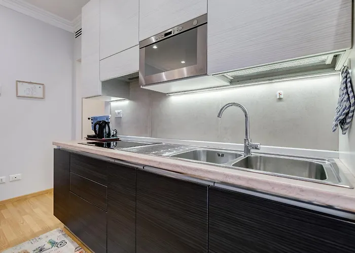 Apartment Vatican Flat- 2Bedrooms,2Ensuite Baths & Balcony *