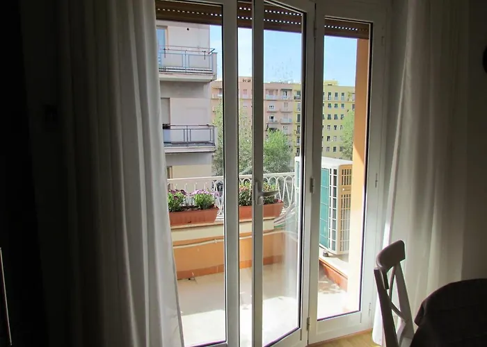 Vatican Flat- 2Bedrooms,2Ensuite Baths & Balcony רומא