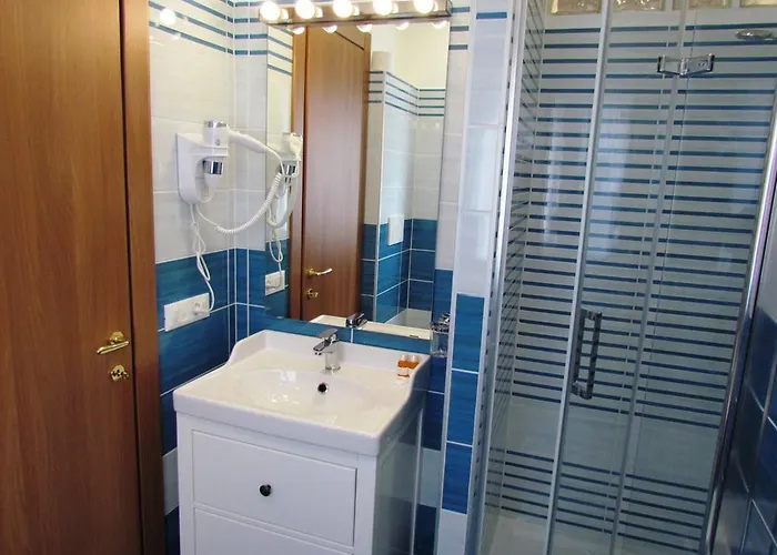 דירה Vatican Flat- 2Bedrooms,2Ensuite Baths & Balcony