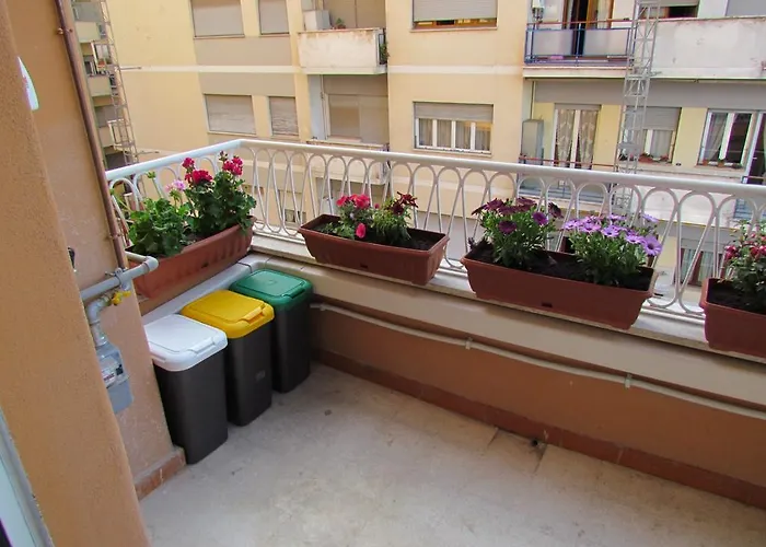Vatican Flat- 2Bedrooms,2Ensuite Baths & Balcony רומא
